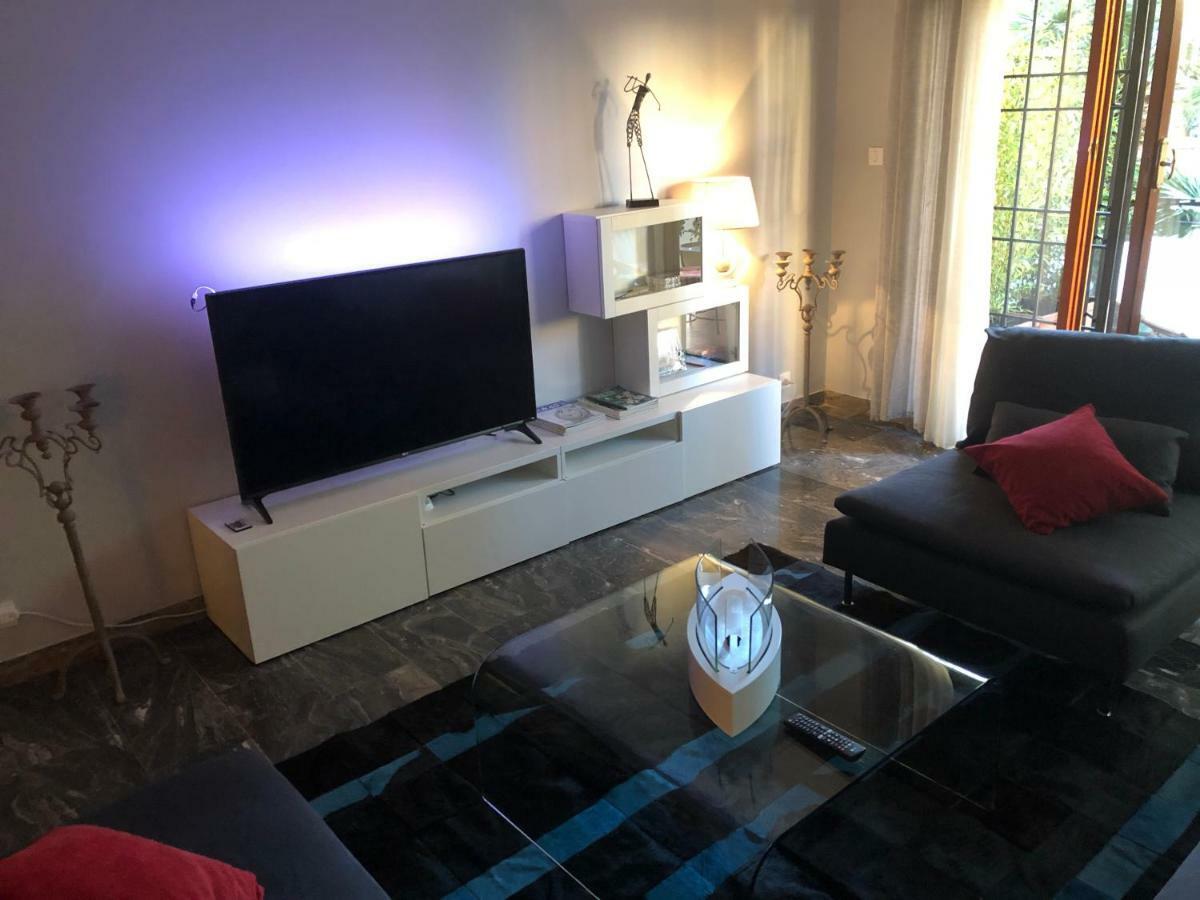 Luxury Apartment Tivoli Luaran gambar