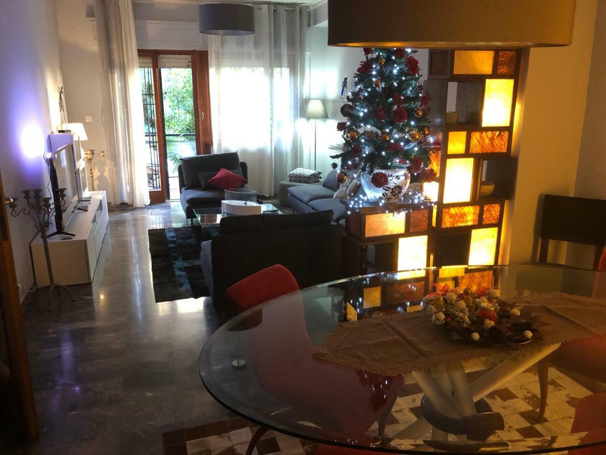 Luxury Apartment Tivoli Luaran gambar