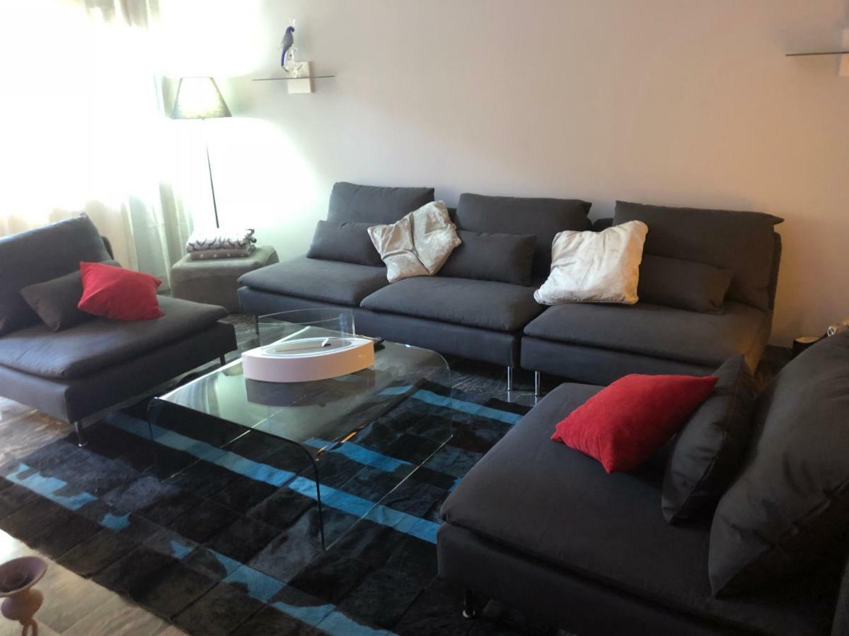 Luxury Apartment Tivoli Luaran gambar